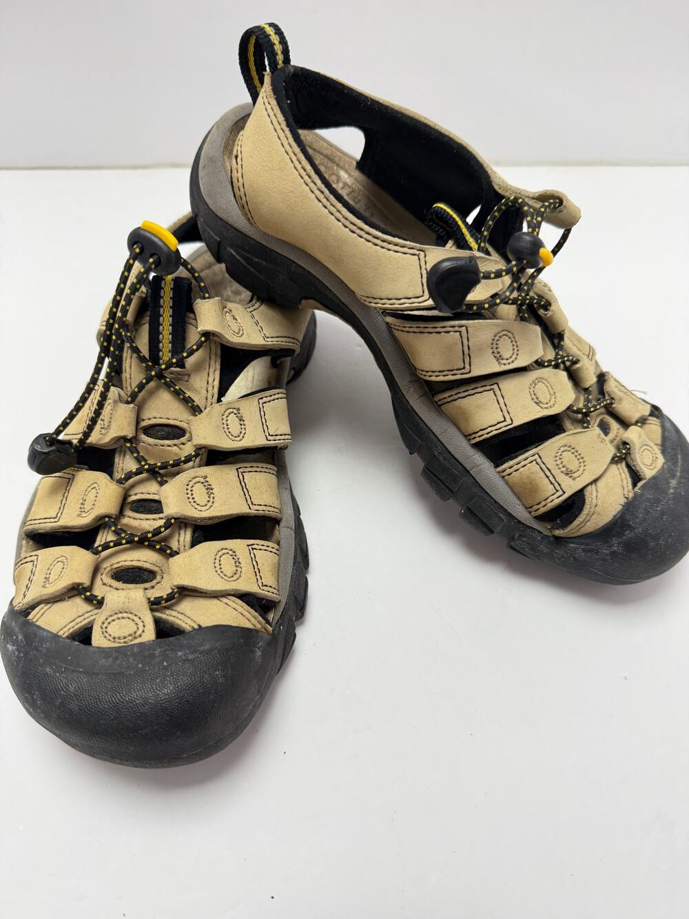 KEEN Hiking Trail Shoes Newport H2 Sport Sandals Leather Water Shoes Womens 7.5